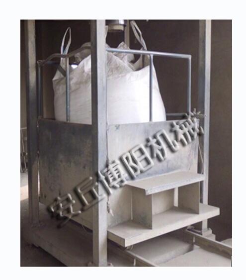 粉体吨袋包装机在包装水泥的时有什么优点？