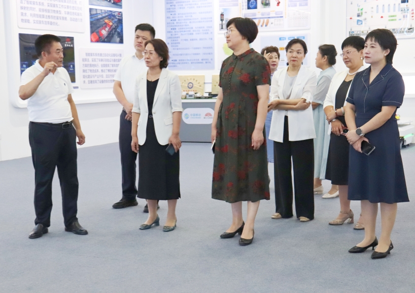潍坊市妇联党组书记、主席王丽君一行到博阳机械参观调研